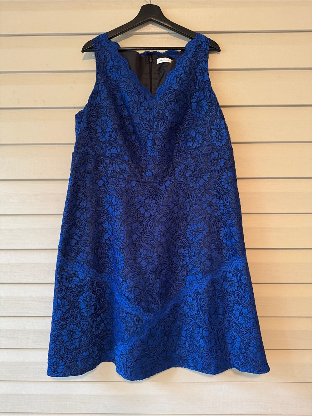 Calvin Klein Women’s Plus Size 18W Royal Blue Lace Sleeveless Cocktail Dress